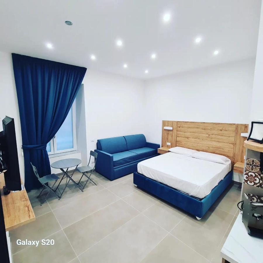 Residenza Nascari Al Plebiscito Neapel